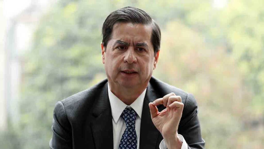 Un exministro de Petro encabezará la misión de observación electoral de la OEA en Bolivia